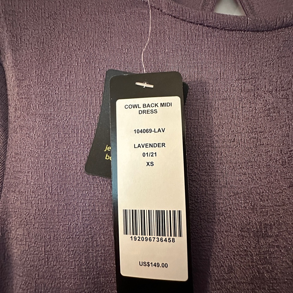 XS BEBE low back lavender dress - Picture 3 of 3